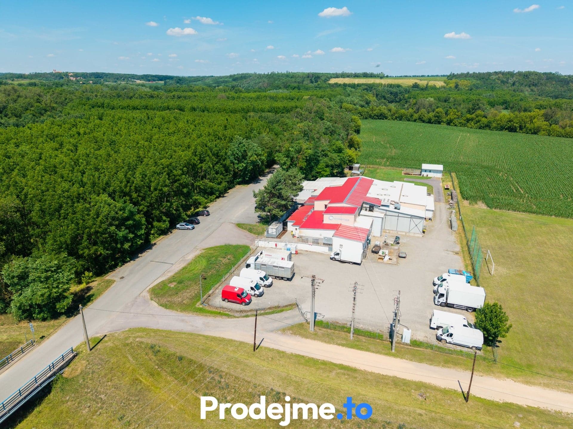Prodej průmyslového areálu, 1 821 m² - Borotice