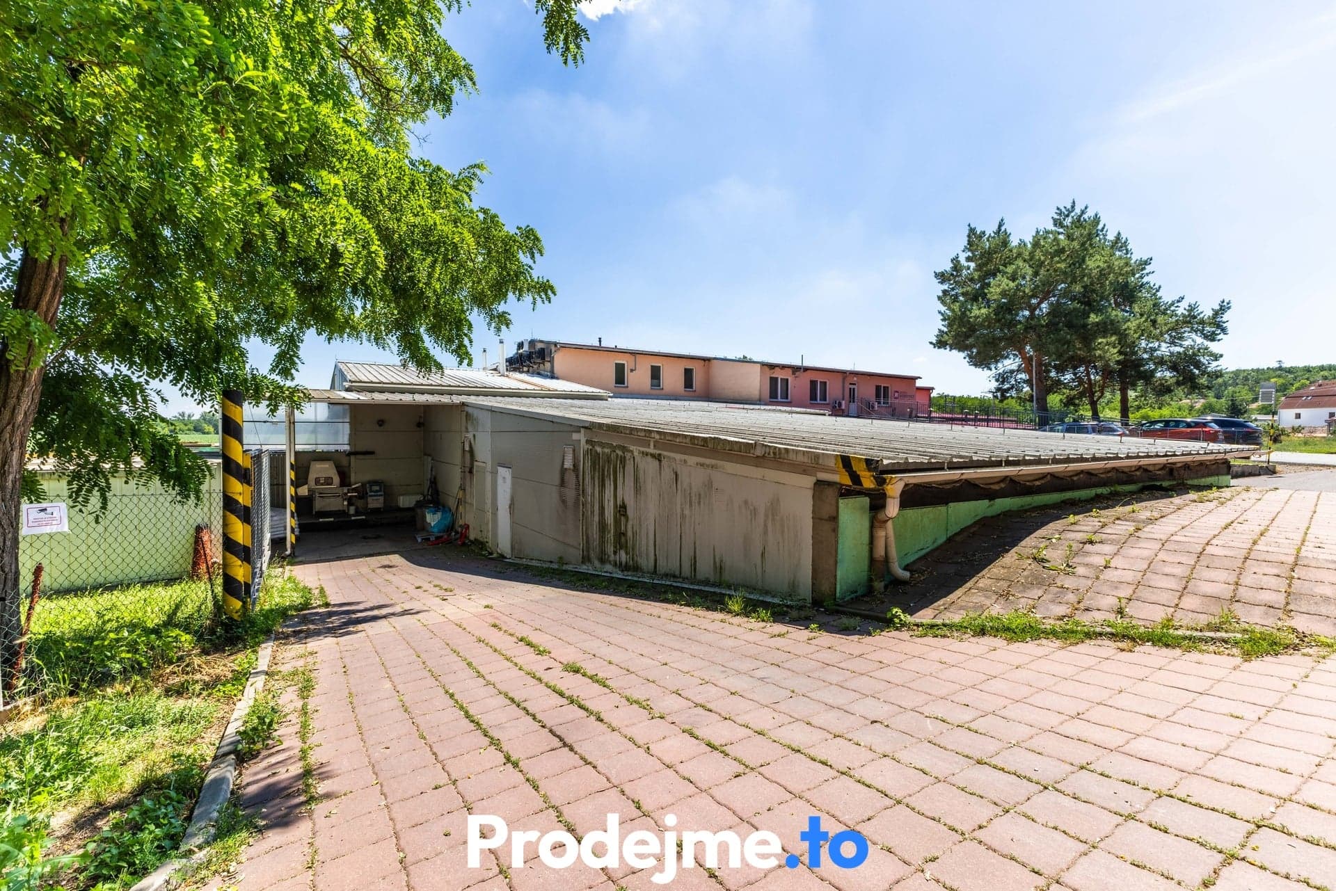 Prodej průmyslového areálu, 1 821 m² - Borotice