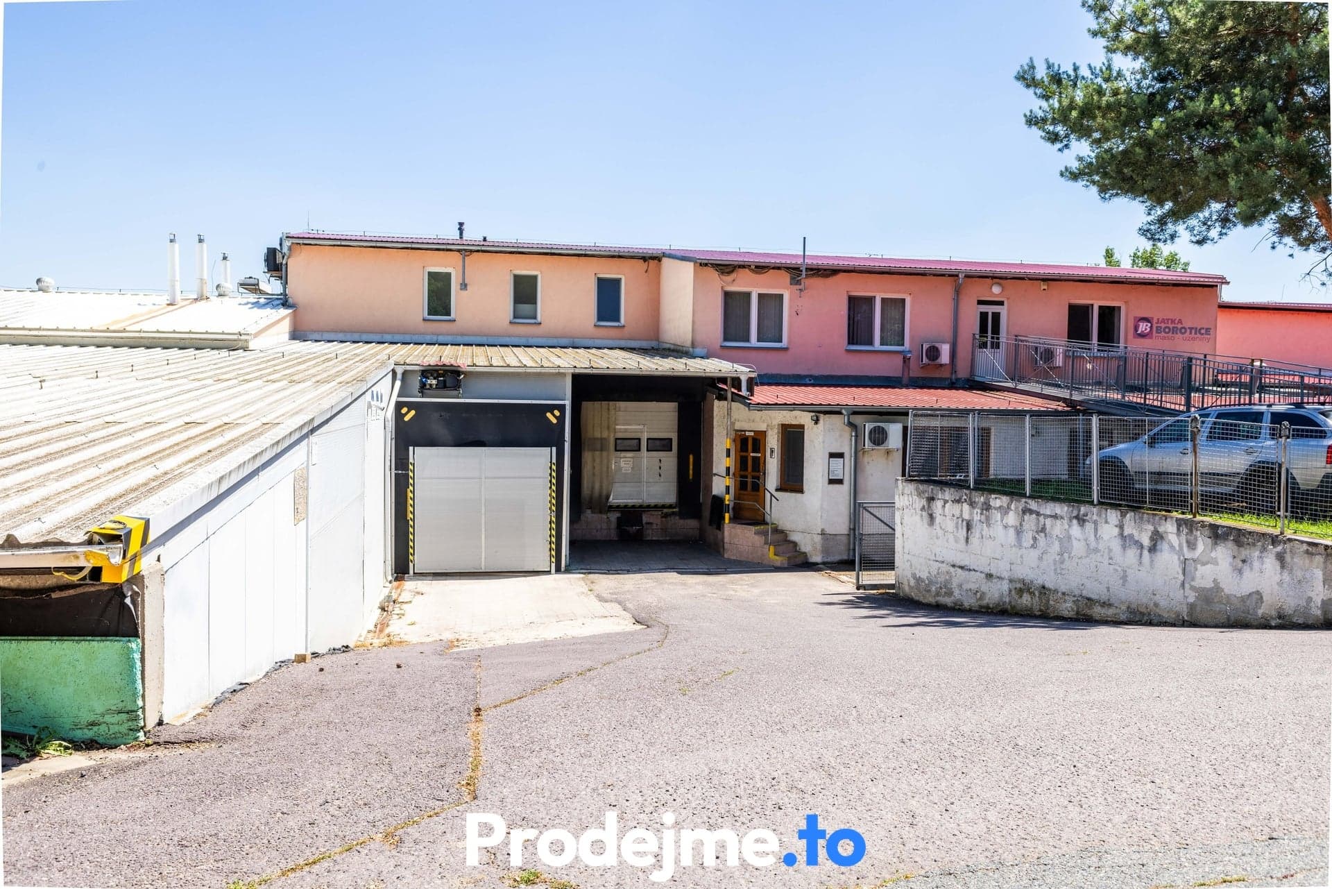 Prodej průmyslového areálu, 1 821 m² - Borotice